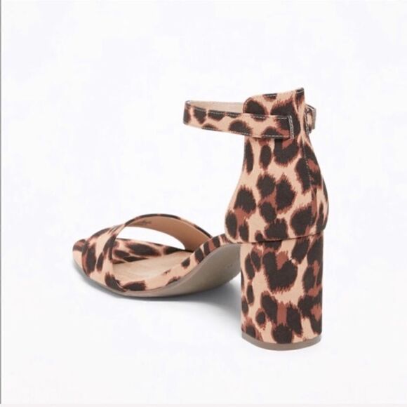 Old Navy Ankle Strap Block Heel Open
Toe Sandals Size 10 - Picture 4 of 12